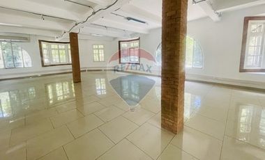 ARRIENDO OFICINA - BOSQUE PROVID