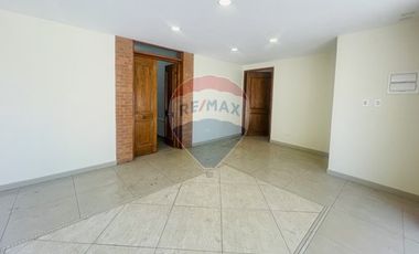 ARRIENDO OFICINA - BOSQUE PROVID