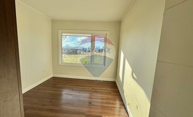 En venta Casa Nueva en Country Pucón
