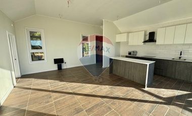 En venta Casa Nueva en Country Pucón