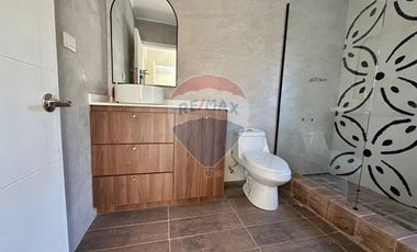 En venta Casa Nueva en Country Pucón