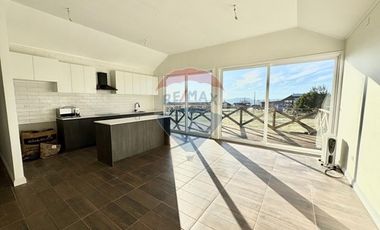 En venta Casa Nueva en Country Pucón