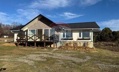 En venta Casa Nueva en Country Pucón