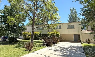 Casa en venta en Saint Thomas Norte -  E. Echeverría