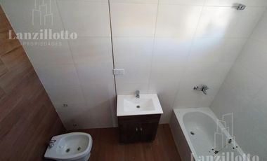 Mono a estrenar de 38mts , caldera individual, mesada tipo silestone! Placard!