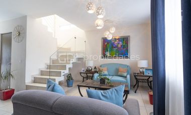 PASEO DE LOS PARQUES CASA CON EXCEDENTE EN COTO