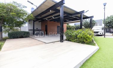 PASEO DE LOS PARQUES CASA CON EXCEDENTE EN COTO