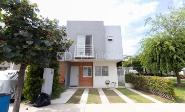 PASEO DE LOS PARQUES CASA CON EXCEDENTE EN COTO