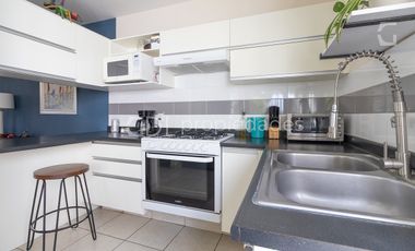 PASEO DE LOS PARQUES CASA CON EXCEDENTE EN COTO