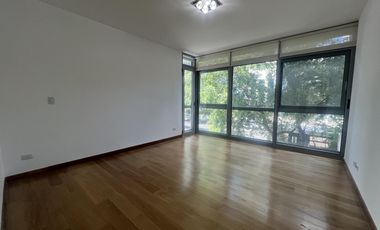 Alquiler sin muebles 2 suites más dependencia, cochera y baulera,. Madero Center. Precio paquete