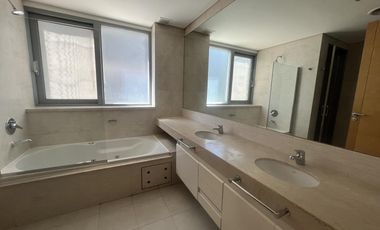 Alquiler sin muebles 2 suites más dependencia, cochera y baulera,. Madero Center. Precio paquete