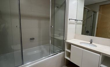 Alquiler sin muebles 2 suites más dependencia, cochera y baulera,. Madero Center. Precio paquete