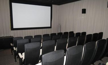 Alquiler sin muebles 2 suites más dependencia, cochera y baulera,. Madero Center. Precio paquete