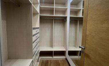 Alquiler sin muebles 2 suites más dependencia, cochera y baulera,. Madero Center. Precio paquete