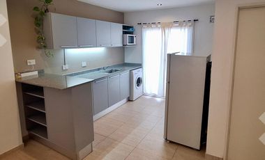 Alquiler Duplex 2 dormitorios con cochera- Fernandez Oro, Rio Negro.