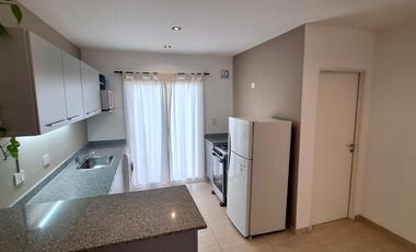 Alquiler Duplex 2 dormitorios con cochera- Fernandez Oro, Rio Negro.