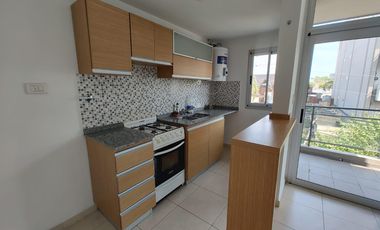 DEPARTAMENTO DE 2 AMBIENTES EN ALQUILER CON BALCON -  WILDE