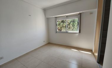DEPARTAMENTO DE 2 AMBIENTES EN ALQUILER CON BALCON -  WILDE