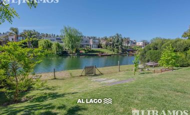 Casa a la laguna amoblada en Santa Clara