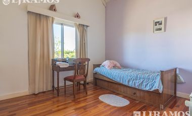 Casa a la laguna amoblada en Santa Clara