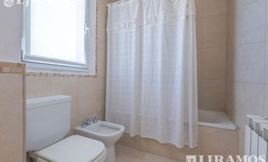 Casa a la laguna amoblada en Santa Clara