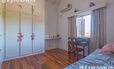 Casa a la laguna amoblada en Santa Clara