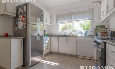 Casa a la laguna amoblada en Santa Clara