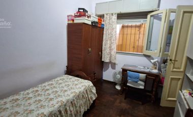 PH al Contrafrente en 2 Plantas, 5 Amb. con Patio y Terraza