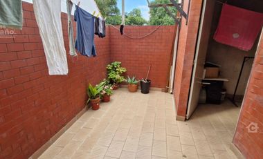 PH al Contrafrente en 2 Plantas, 5 Amb. con Patio y Terraza