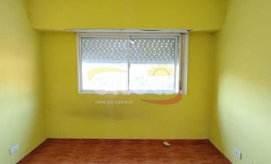 Alquiler de Duplex 3 Ambientes  en Ramos Mejia  Muy Buen Estado con Cochera y Patio