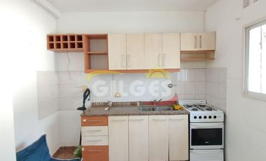 Alquiler de Duplex 3 Ambientes  en Ramos Mejia  Muy Buen Estado con Cochera y Patio