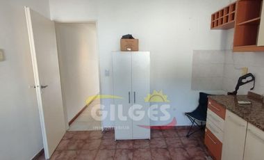 Alquiler de Duplex 3 Ambientes  en Ramos Mejia  Muy Buen Estado con Cochera y Patio