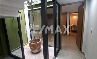 CASA COMPLEMENTE REMODELADA EN RENTA COL. LAS HIGUERILLAS GUADAJARA