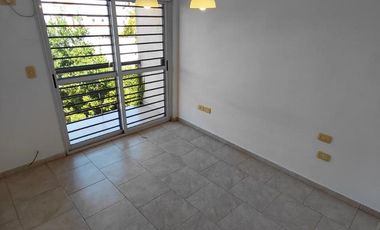 Alquiler departamento 2 ambientes con cochera en Haedo.