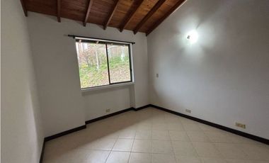 Casa Unifamiliar en venta en Amazonia Bello