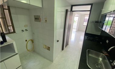 Apartamento en arriendo Miramar