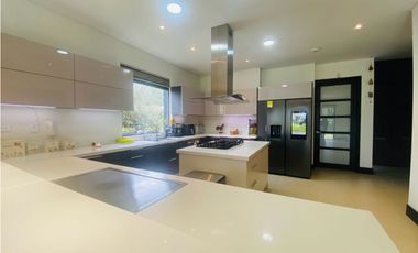 ARRIENDO CASA 368M2 HATO GRANDE RESERVADO - SOPO