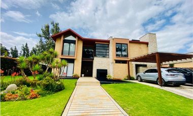 ARRIENDO CASA 368M2 HATO GRANDE RESERVADO - SOPO