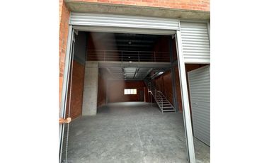 Se Vende Bodega Esquinera En Centro Logistico Sur Occidente Armenia