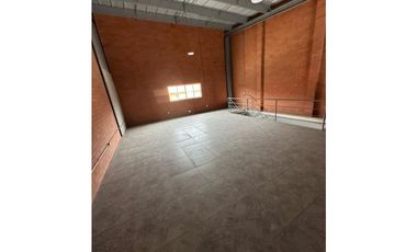 Se Vende Bodega Esquinera En Centro Logistico Sur Occidente Armenia