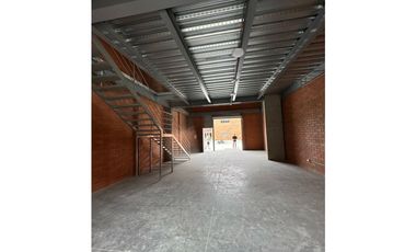 Se Vende Bodega Esquinera En Centro Logistico Sur Occidente Armenia