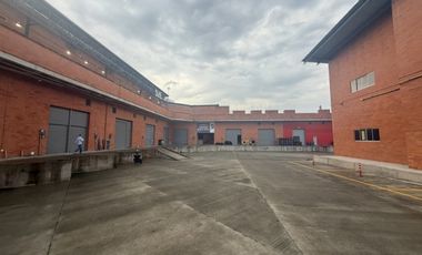 Se Vende Bodega Esquinera En Centro Logistico Sur Occidente Armenia
