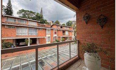 VENDO HERMOSA CASA EN EL POBLADO, MEDELLN
