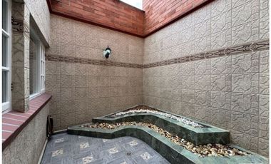 VENDO HERMOSA CASA EN EL POBLADO, MEDELLN