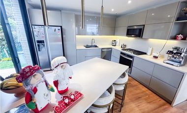 VENDO CASA MODERNA EN RESERVA FORESTAL YERBABONITA SOPÓ
