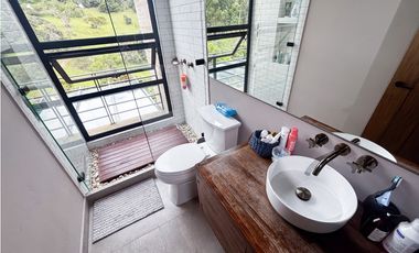 VENDO CASA CON DISEÑO UNICO 4 HABITACIONES LOTE 1.980M2 - YERBABONITA