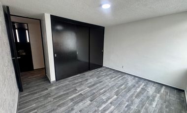 CASA EN VENTA A 5 MIN DE SATÉLITE RECIÉN REMODELADA