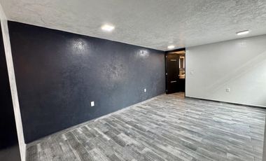 CASA EN VENTA A 5 MIN DE SATÉLITE RECIÉN REMODELADA