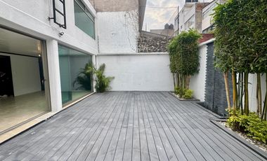 CASA EN VENTA A 5 MIN DE SATÉLITE RECIÉN REMODELADA