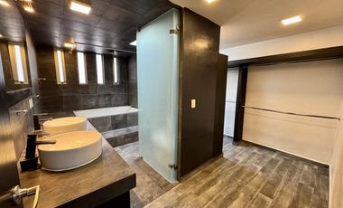 CASA EN VENTA A 5 MIN DE SATÉLITE RECIÉN REMODELADA